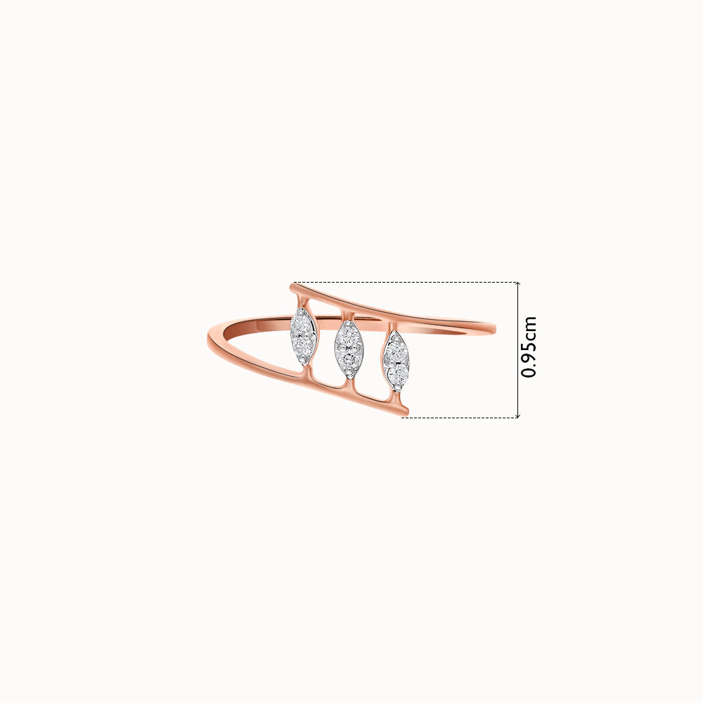 Saranaya Diamond Finger Ring